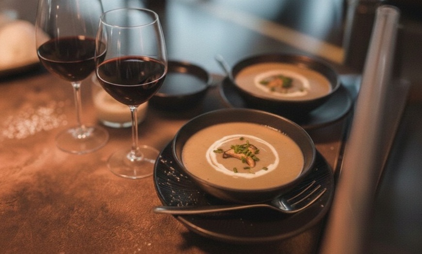 Image 2: 3-Gänge-Gourmetmenü mit Entrecôte, Suppe nach Wahl & Créme Brûlée