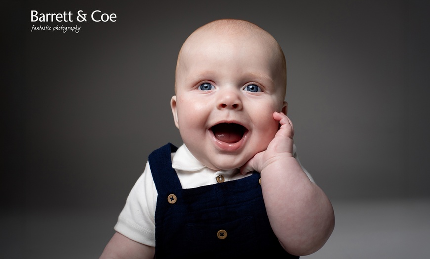Image 10: Frame the joy! 1-Hour Baby Shoot + 8"x6" Print—Save up to 90% 