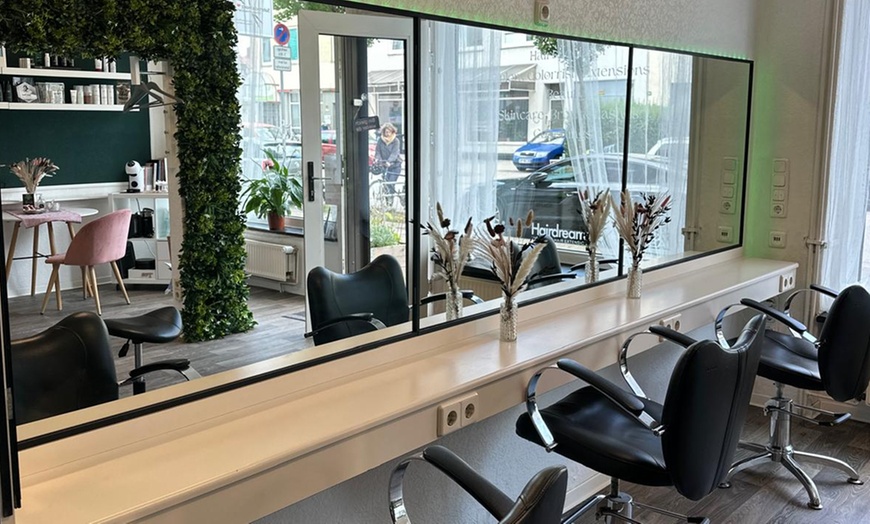 Image 3: Bis zu 34% Rabatt auf den Haarschnitt – Damen bei Sabrina's Hairzstück