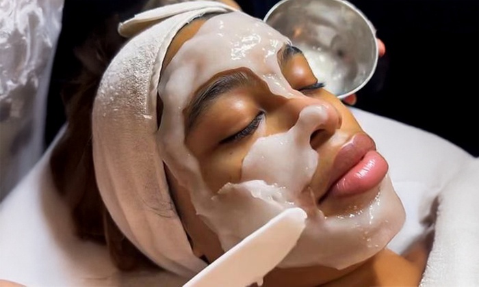 Glowing Skin Awaits with Deep Pore Cleansing Facial or Hydrafacial