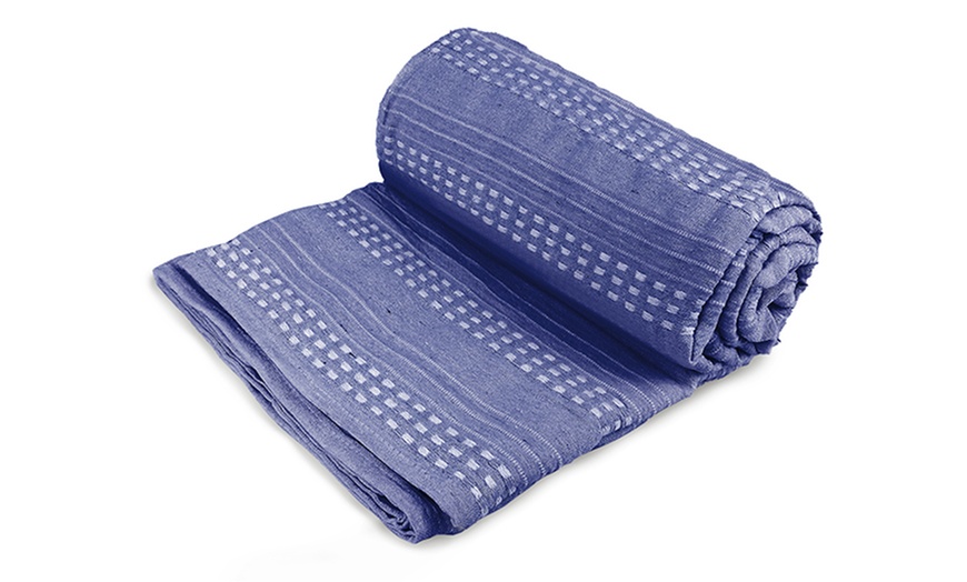 Image 54: Bankhoes en sprei van gerecycled katoen