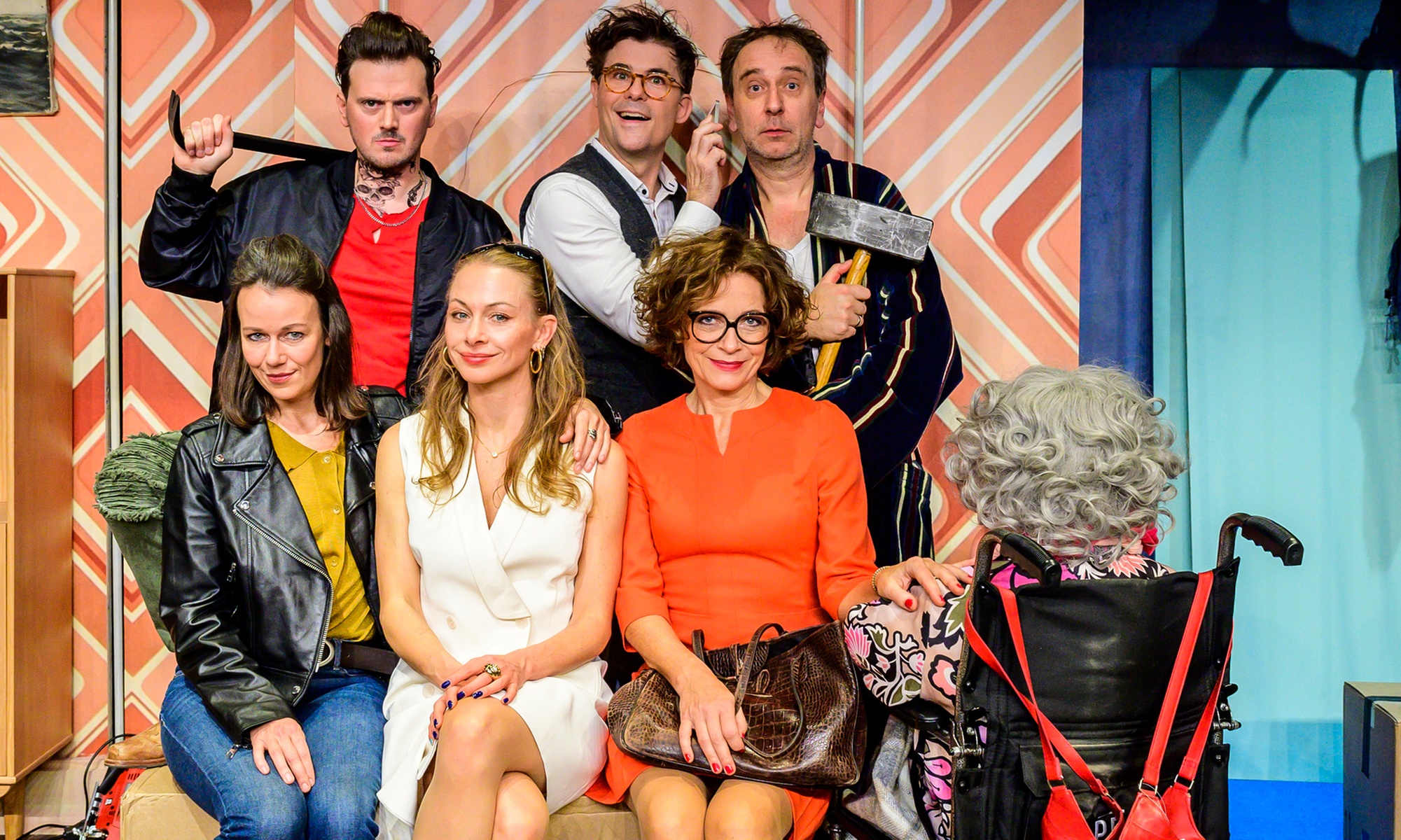 2 Tickets für „Ab in den Schrank“ von Dezember bis Februar