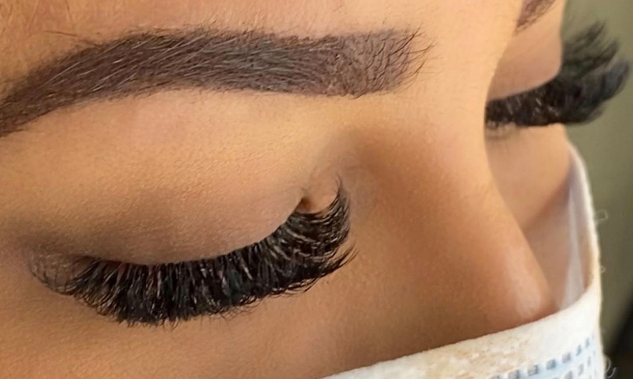 Enhance Your Beauty with Expert Eyelash Extensions, Lift and Tint