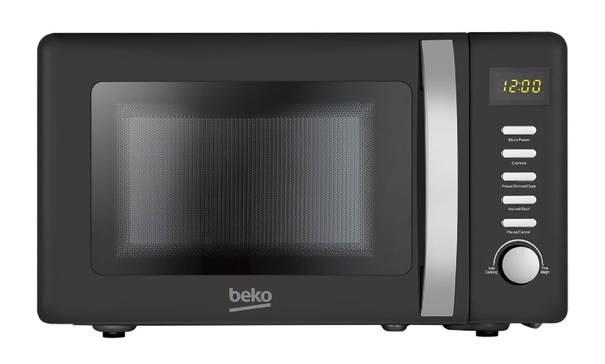 Image 4: Beko Retro Microwave