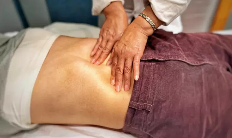 Massage traditionnel chinois tui na ou relaxant