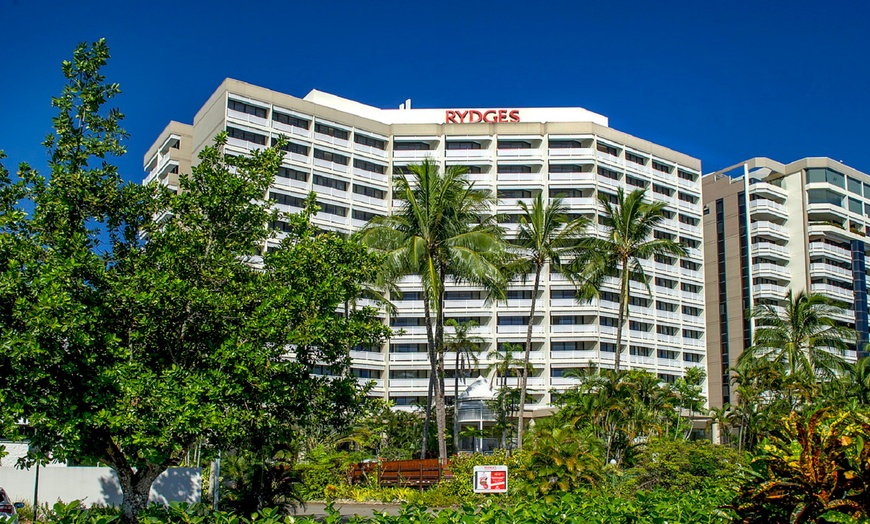 Image 4: ✈ Cairns: 5-Night Getaway at Rydges Cairns with Daily Breakfast
