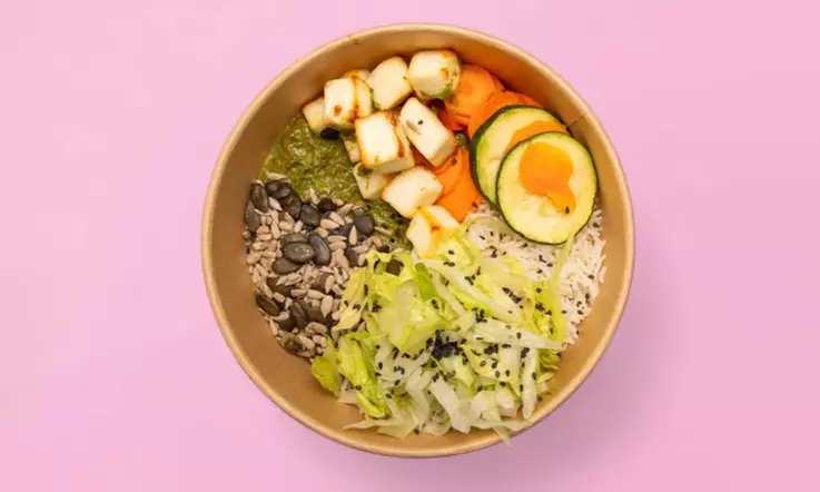 Curry Bowl mit Getränk für 1, 2 oder 4 Personen mitten in Berlin