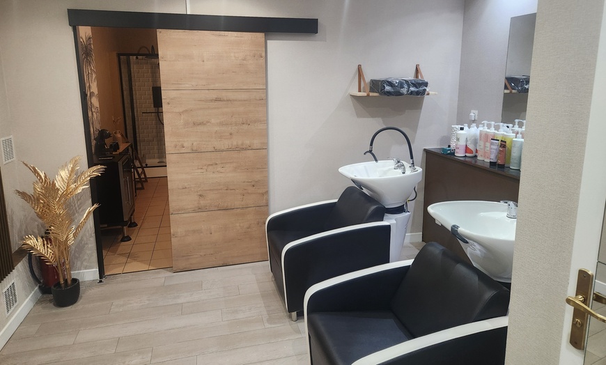 Image 3: Colorations haute performance et effet ombré pour sublimer vos cheveux