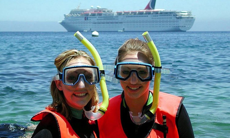 Image 2: Explore with 2 Hour Casino Point, Night, Power Snorkeling for 2 or 4