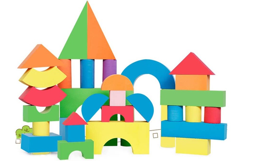 Image 6: 131 Piece Jumbo Foam Building Construction Blocks