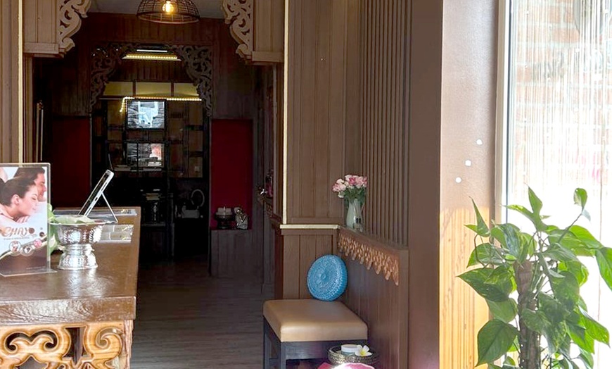 Image 6: 60 oder 90 Min. Thai-Massage für 1 Person