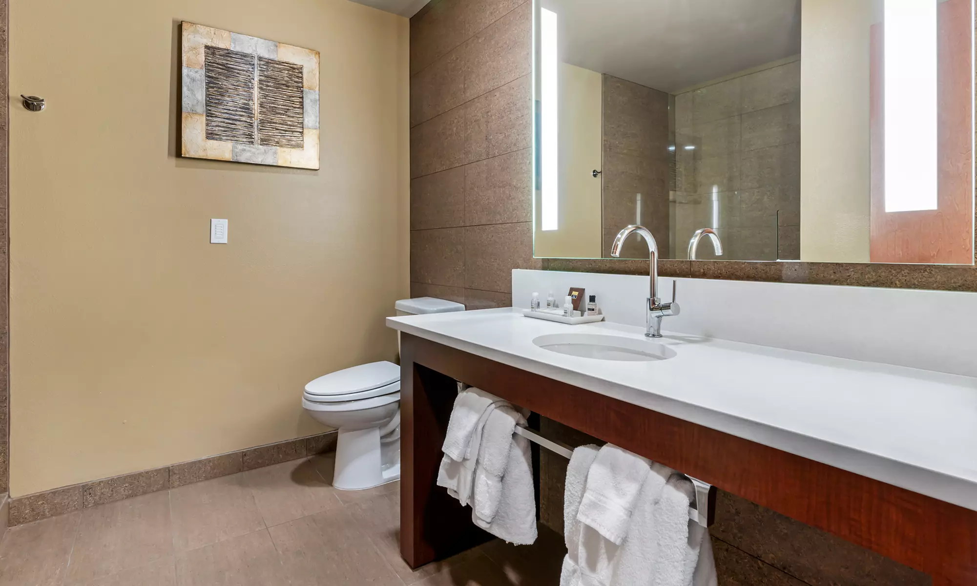 4-Star Mountain Resort in Salmon River Valley with Golf, Spa & Dining
