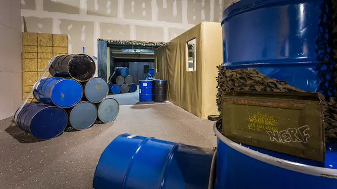 Epic Airsoft Action: 4-Hour Sessions with Gear Included