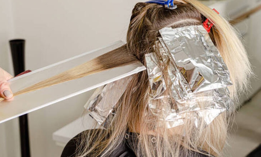 Image 6: Cambio de look con diagnóstico capilar, corte, peinado, tinte o mechas 
