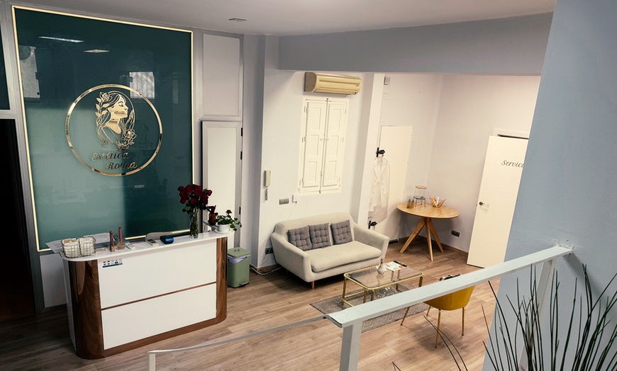 Image 4: 1 sesión de manicura tradicional o de gel con tratamiento extra 