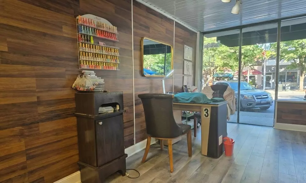 Flawless w/ 1 Underarm, Full Face, Full Arm, Full Leg or Full Body Wax