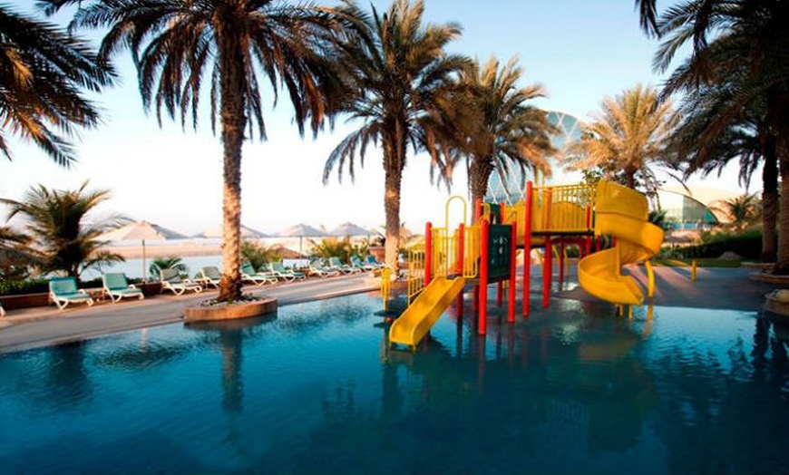 Image 4: Beach+pool @ Al Raha Beach Hotel