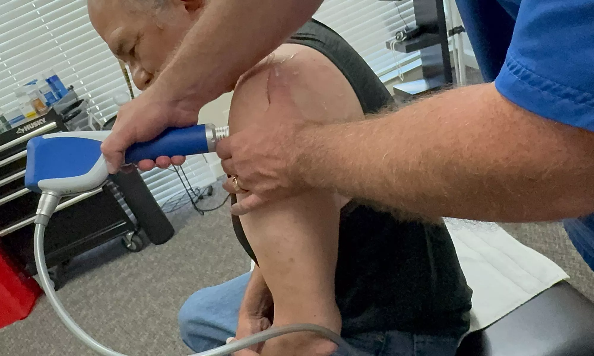 Relieve Pain With One or Two Shockwave Treatment (15–20 Minutes)