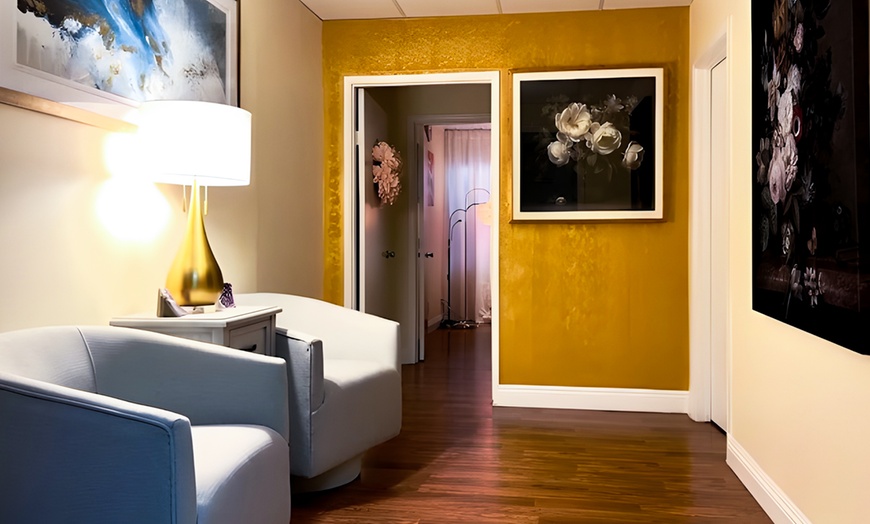 Image 3: Expert 60-Min Lymphatic Drainage Massage for Detox & Wellness


