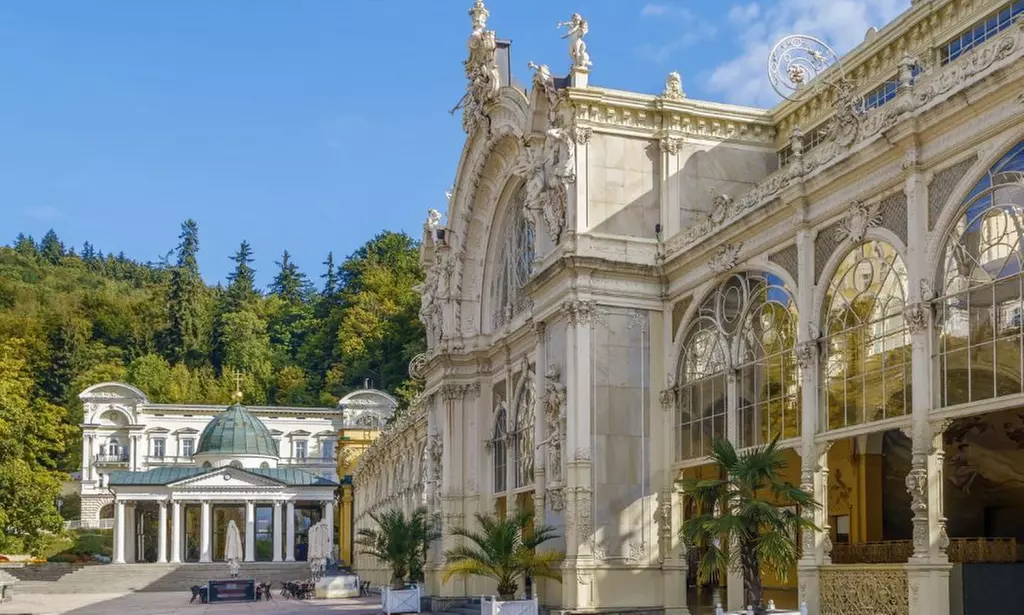 Marienbad: Superior-Zimmer inkl. Frühstück & kostenfreier Minibar