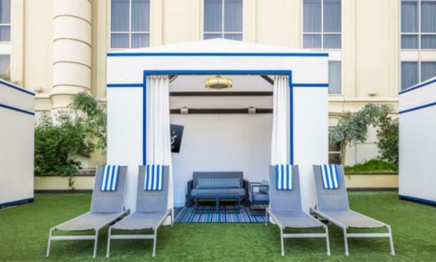 Image 5: Paris Las Vegas - Daybeds, Cabanas or Villas + Pool Entry 