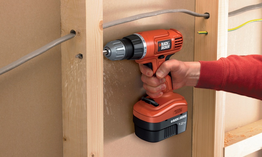 Image 2: Black and Decker Cordless Drill