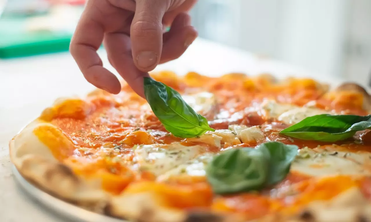 Pizza nach Wahl inkl. Getränk zum Abholen für 1, 2 oder 4 Personen (bis zu 29% sparen) - Image 2