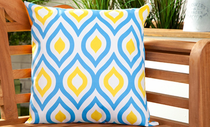 Image 3: Waterproof Outdoor Scatter Cushion