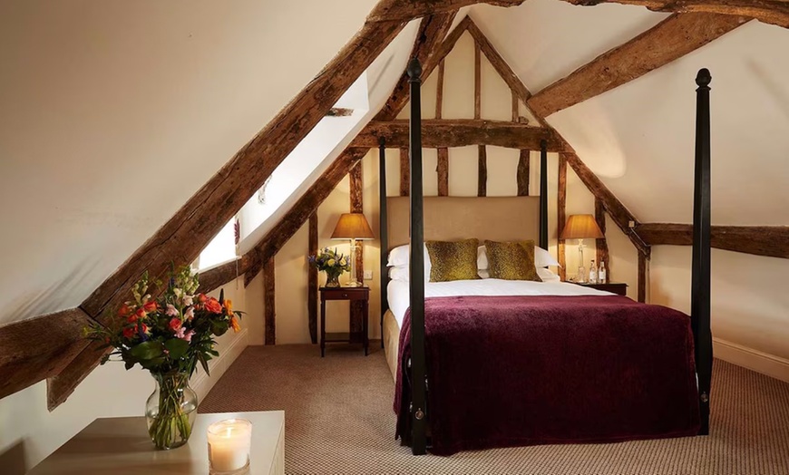 Image 4: Oxfordshire: Double Room with Breakfast
