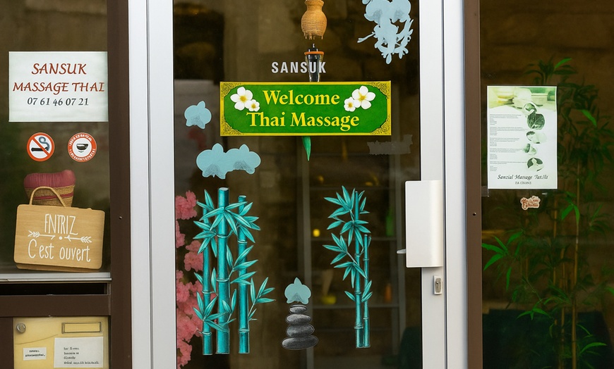 Image 12: Massage traditionnel thaïlandais ou aux huiles chaudes d'1h 
