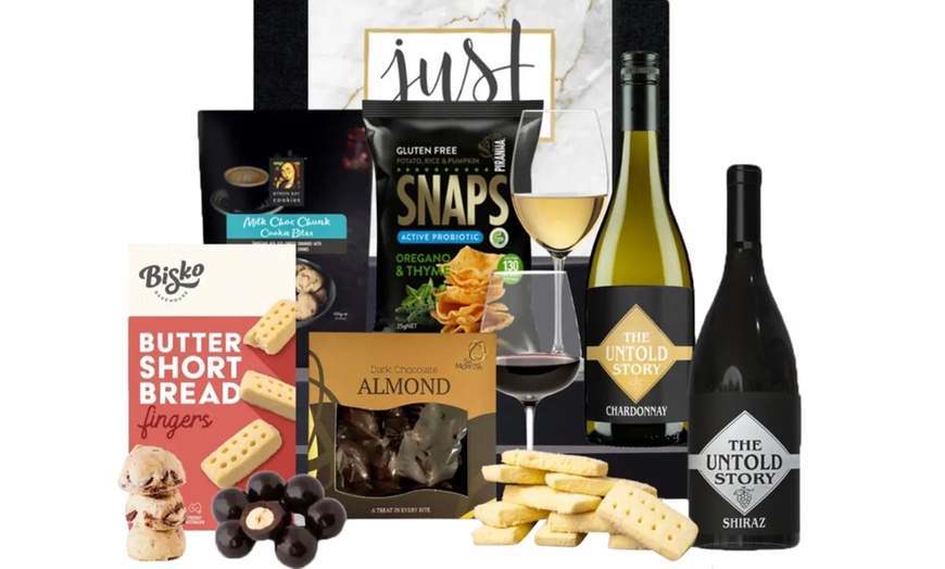 Image 7: Hampers Galore Wine Hamper, Men's Grooming Gift Hamper, and More
