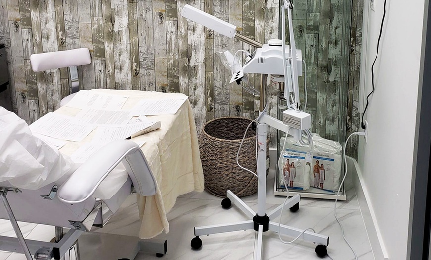 Image 4: 20,40 or 60 Units of Botox Treatments for Smoother Skin
