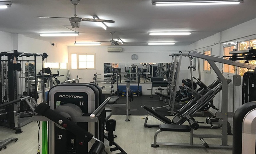 Image 2: 1, 3 o 6 meses de acceso completo al gimnasio 