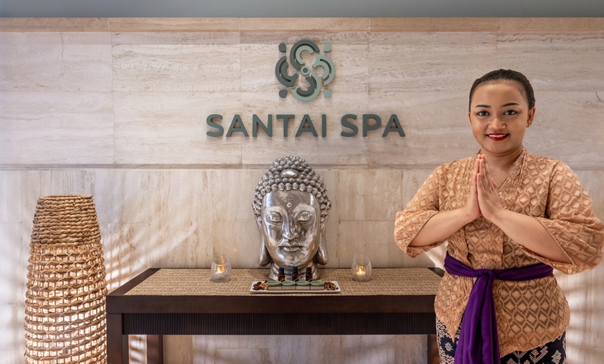 Image 6: 30, 65, or 95-Minute Spa Treatment with Facility and Pool Access