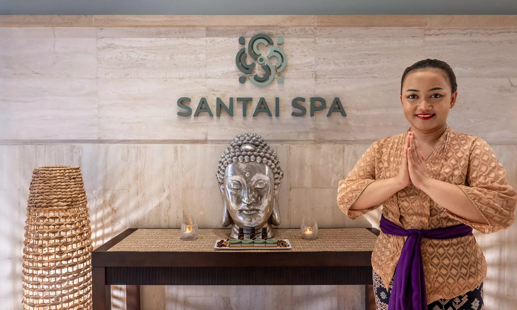 30, 65, or 95-Minute Spa Treatment with Facility and Pool Access