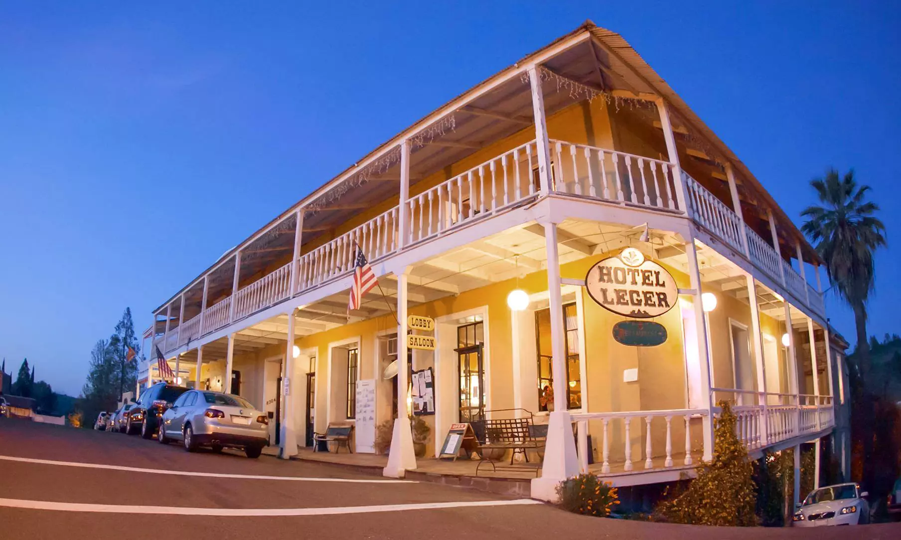 1 or 2 Nights for Two with Dining Credit and Wine at Hotel Leger in Mokelumne Hill, CA. Not Valid Friday or Saturday. - Primary Image