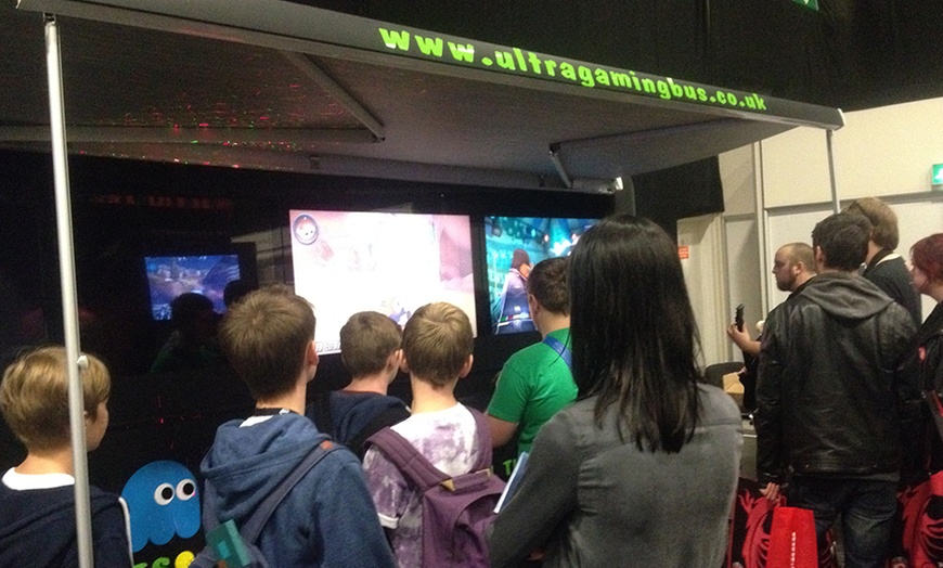 Image 6: Gaming Bus Children's Party