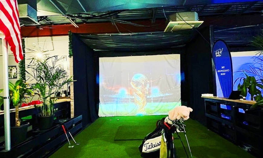 Image 3: Cutting-Edge Indoor Golf Simulator Session (Up to 4 Hours) 