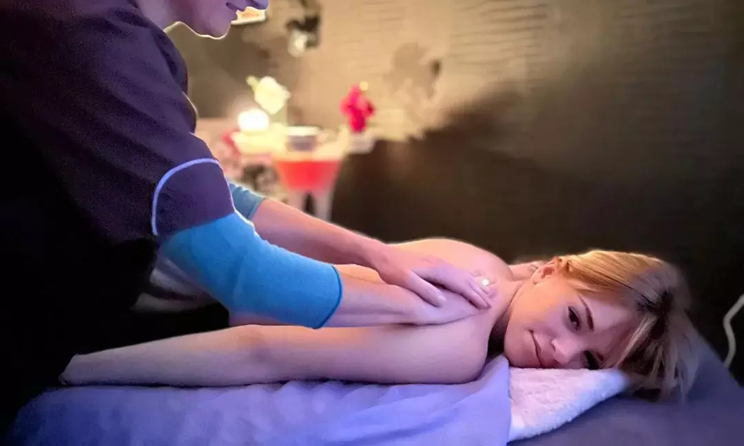 Jusqu'à 29% de remise sur Massage - Intégral chez Fée une pause bien-être
