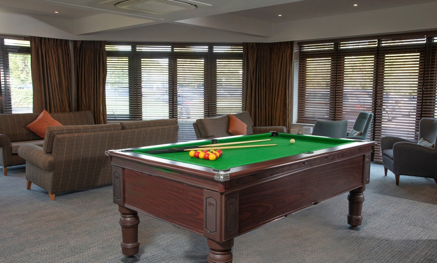 Image 12: QHotels Oxfordshire: Classic Double with Breakfast & Dinner Credit