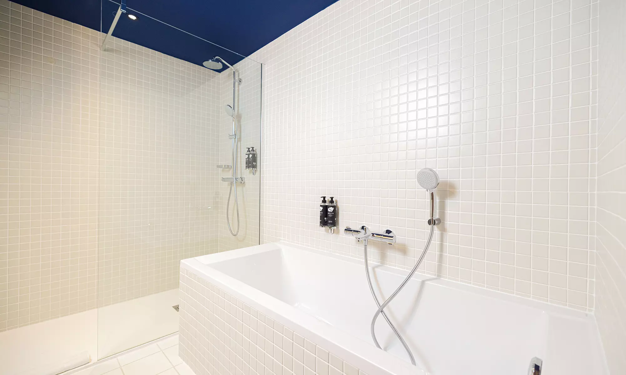 Paris – Colombes: Doppel- oder Twinzimmer optional mit Frühstück