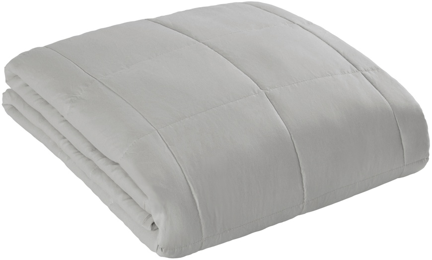 Image 5: 4kg or 8kg Microfibre Gravity Weighted Blankets
