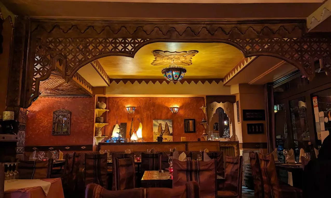 Menu marocain en 2 services au restaurant Le Riad