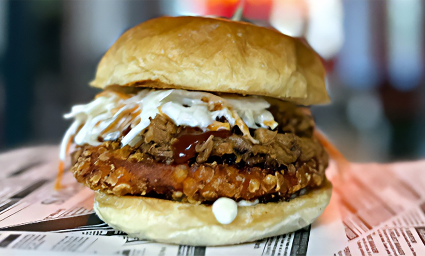 Image 8: Menú de hamburguesas para 2 personas con opción a postre