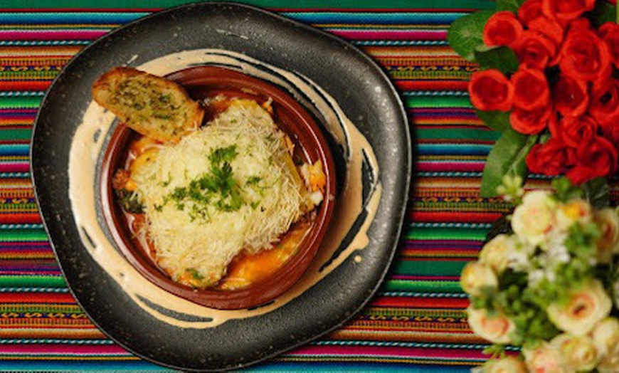 Image 8: Menú latino para 2 o 4 personas con entrante, bebida y opción a cóctel