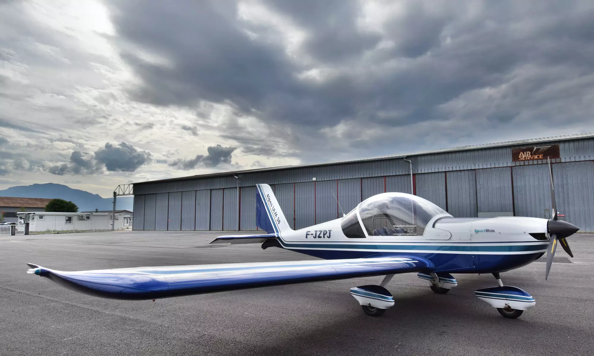 Vol ou initiation au pilotage en avion ULM multiaxes avec Alpesulm