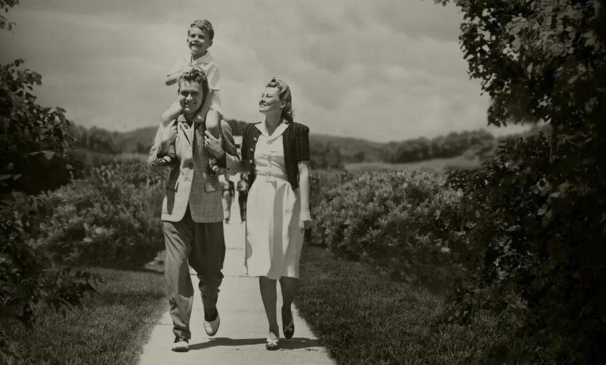 Image 5: Secure & Easy MyHeritage DNA Test Kits On Sale