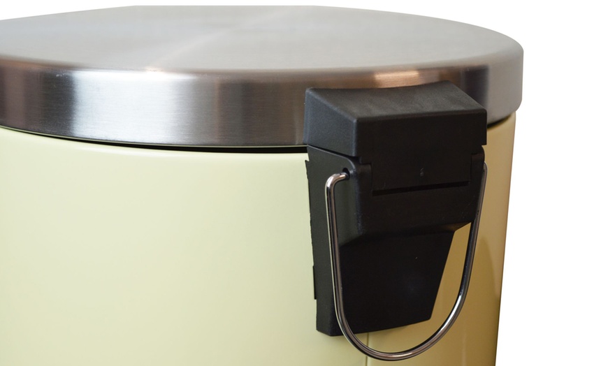 Image 20: Kitchen Pedal Bin