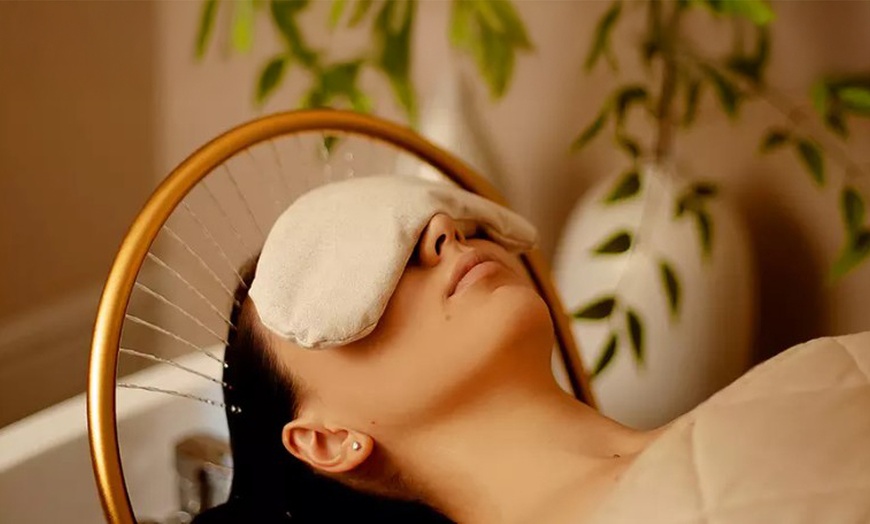 Image 1: Ritual de spa capilar de 45, 60 o 90 minutos con regalo de bienvenida