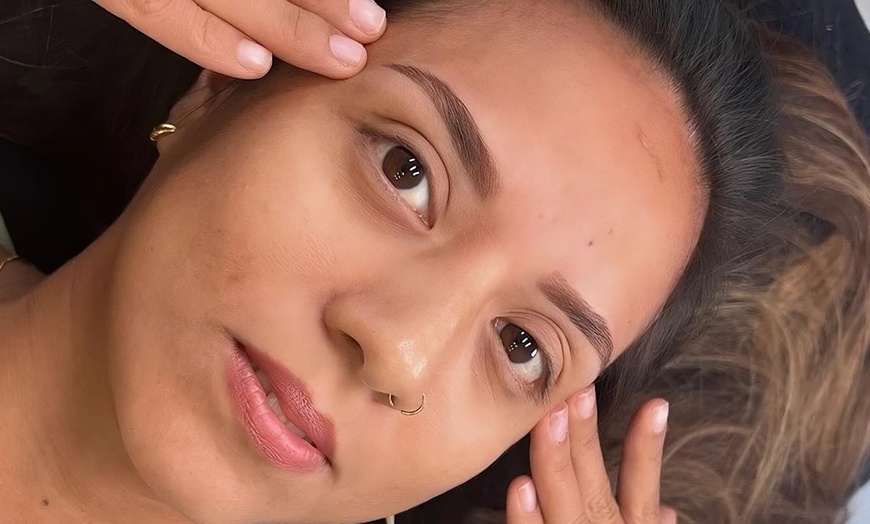 Image 12: Dale un toque diferente a tu mirada con estos servicios para pestañas